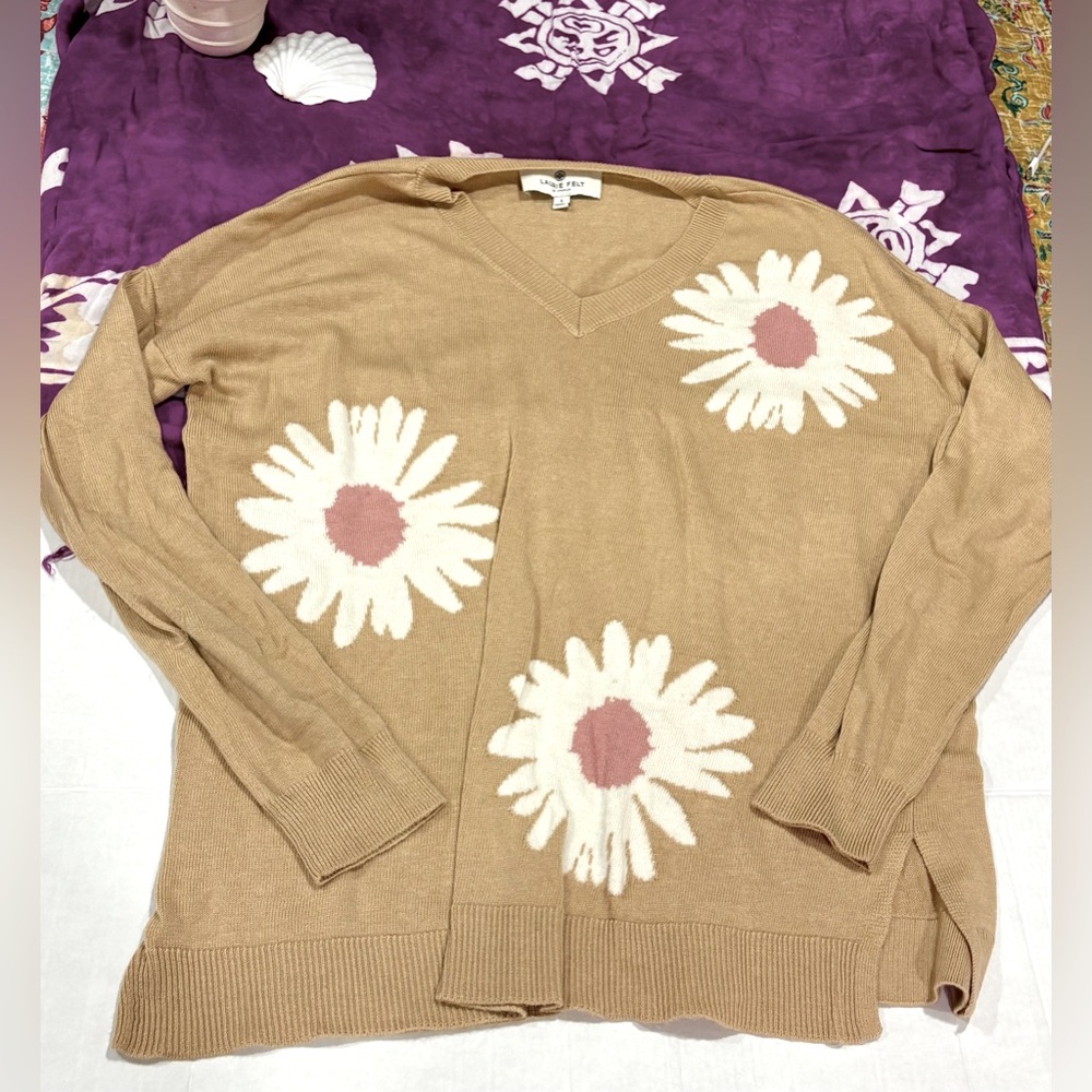 Laurie Felt Tan Floral Long Sleeve Sweater Womans Size S